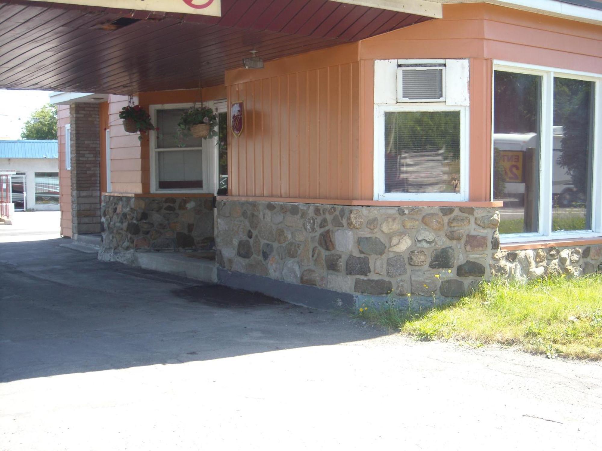 Motel Montreal Notre-Dame-de-l'Ile-Perrot Exterior foto